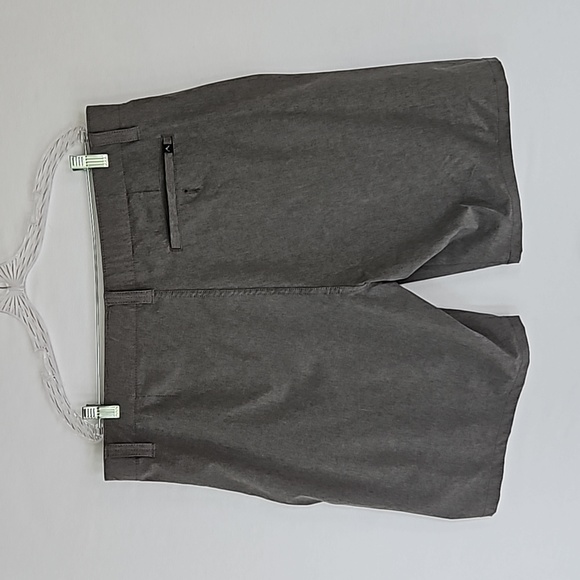 Denali Men's Flat Front Stretch Shorts 40 Waist - Picture 3 of 8